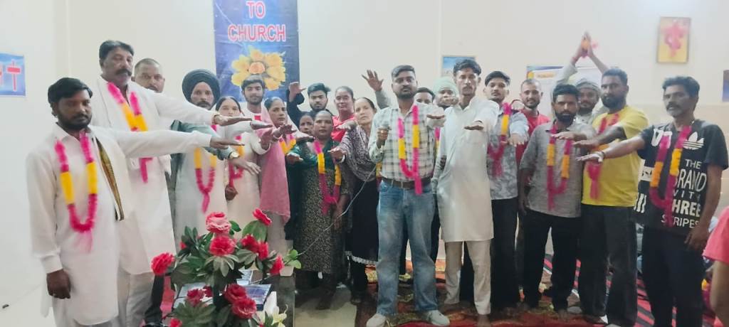 Under the campaign Samaj Jodo Aangde Bado the tribal society organization has formed a fivemember committee at the ward level
